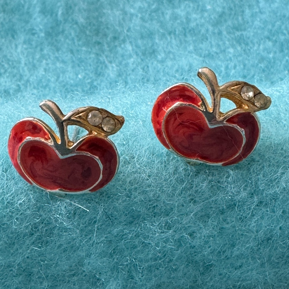 Kids 🍎 Apple Earrings
